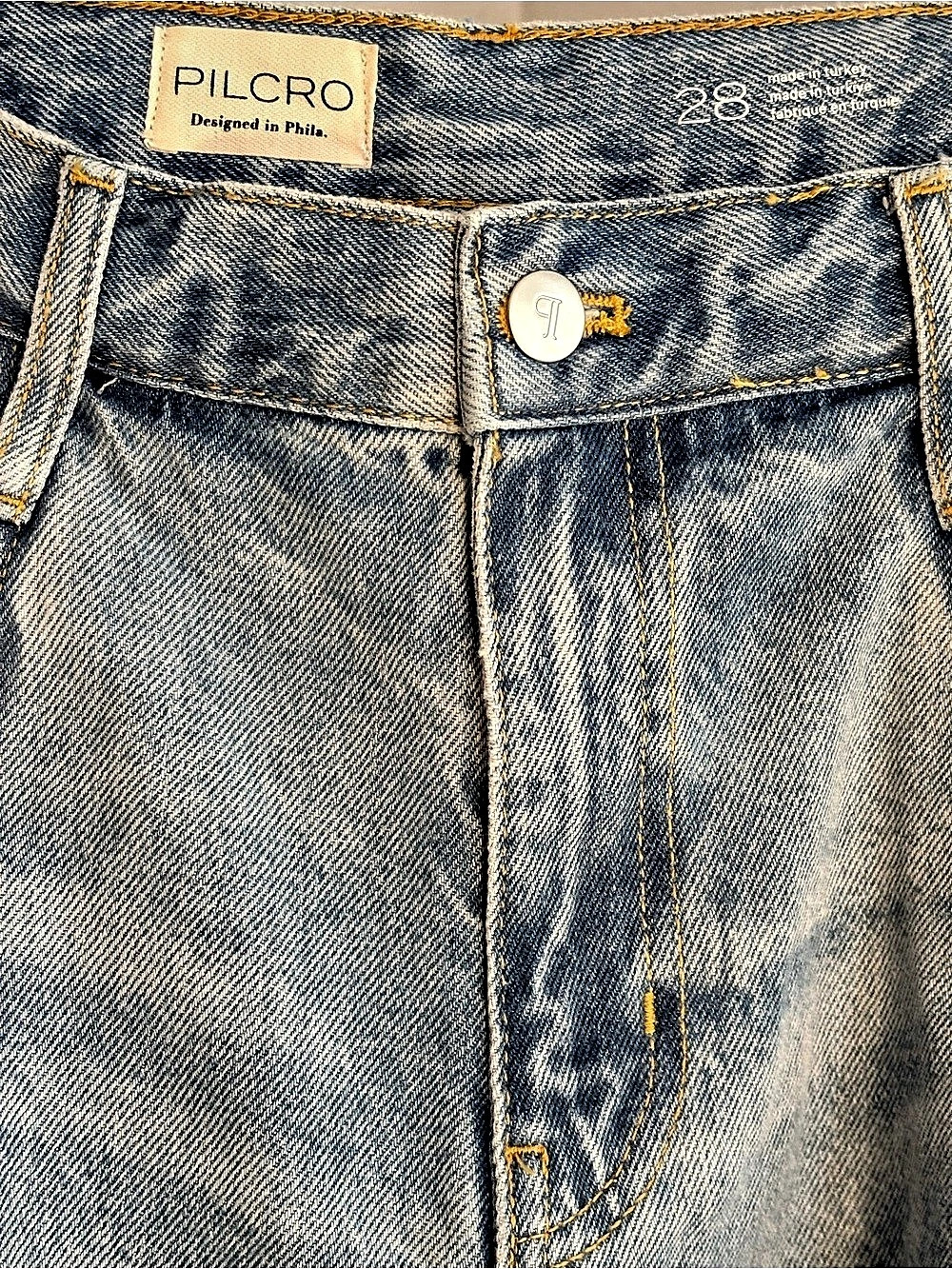 Pilcro Pleated Culotte Wide-Leg Denim Shorts NWOT by Anthropologie, SZ 28 - Picture 3 of 8